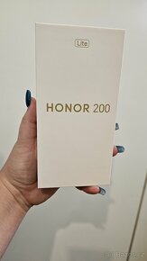 Honor 200 5G 256Gb černý a tyrkysový - 5