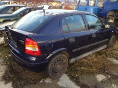 Opel Astra G 1,6i 16V rok 2002 hatchback - díly - 5