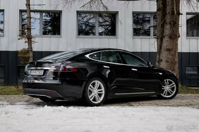 Tesla Model S, 85D - 5