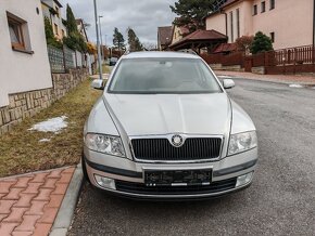 Prodám Škoda Octavia 2 COMBI jako celek na náhradní díly - 5