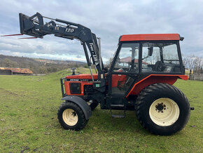 Zetor 4320 s  čelním nakladačem s SPZ - 5