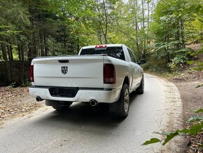 DODGE RAM 5.7hemi 2018 - 5