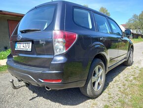 Subaru Forester 2.0D 108kW, 142 tkm,manuál, pěkné auto - 5