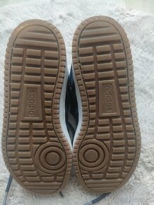 Podzimní boty zn. Adidas vel. 39,5 cm - 5