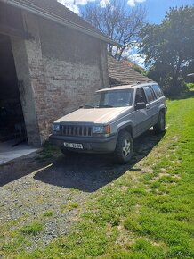 Jeep Grand Cherokee 4.0 - 5