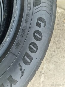 205/60/16 Letní pneumatiky Goodyear Efficient Grip - 5