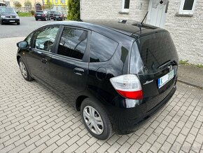 Honda Jazz, 95.000 km, benzín, rok 2011, po servise - 5