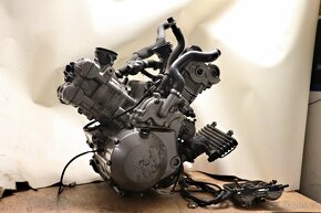 Motor SUZUKI SV 650 - 5