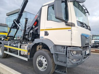 MAN 18.290 4x4 ČTYŘKOLKA RUKA HIAB A NOSIČ KONTEJNERU - 5