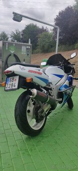 Suzuki gsxr 600 srad /gsxr 750 srad - 5