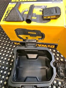 Průmyslový Aku. vysavač DeWalt 18V DCB584L-QW přenosný - 5