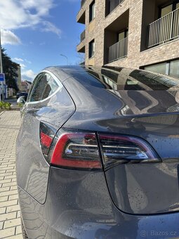 Tesla Model 3 Long Range AWD - 5