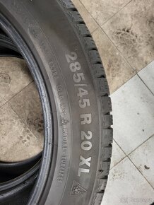 Pneu zimní 285/40 R20 - 5