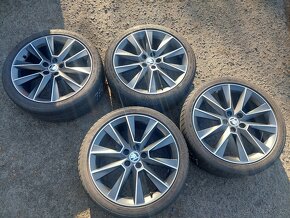 Alu kola 17" Skoda Savio 5x100 s pneu 215/40R17 - 5