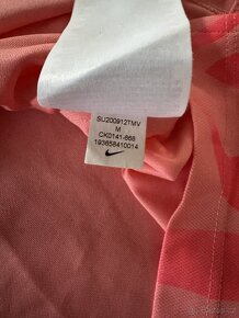 Nike růžové sportovní tričko - 5