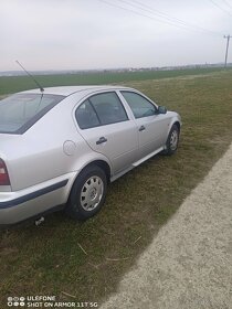 Škoda Octavia 1.6 Benzin 55KW - 5