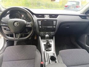 Škoda Octavia combi 2.0tdi - 5