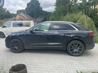 Audi Q8 50 TDi - 5