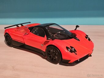 PAGANI ZONDA F/MOTORMAX 1:18 - 5