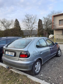 Renault Megane I 1.6i na náhradní díly - 6