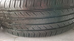 Pneu 215 /55 R17 - 6