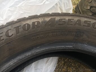 Goodyear 205/55 R17 - 6