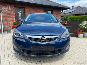 OPEL ASTRA J / 1.4i / 88KW / XENON / LED / 5DVR - 6