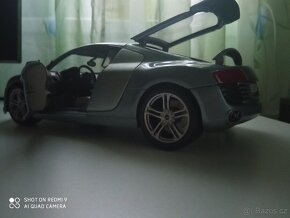 AUDI R8 MODEL 1:18 - 6