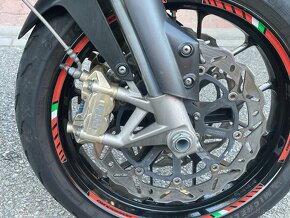 Aprilia Dorsoduro 2011 - 6