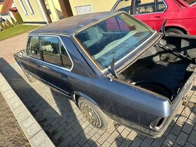 Bmw 525 e E28 na nahradni dily cele auto - 6