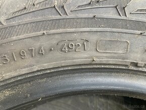 Zimní pneu Nokian 215/70 R15C 109/107R - 6