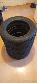 Prodám zimní  pneu Nokian 175/65 R 15 /9 mm - 6