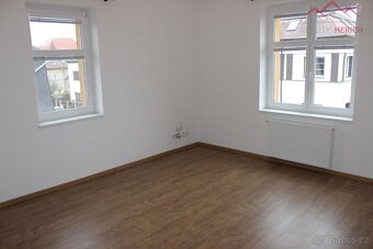 Pronájem bytu 2+1, 80 m2, cihla, rekonstrukce, obec Jirkov - 6