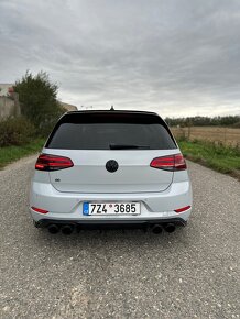 VW Golf R 2.0 TSI 4MOTION DSG - 6