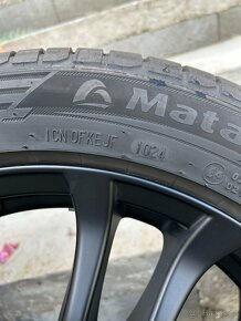 215/50R17 - 6