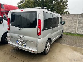 Opel Vivaro 2,5 DCi 8 míst Passenger - 6