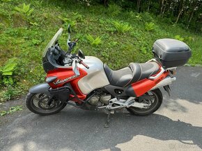 Honda XL 1000 V Varadero - 6