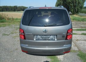 Volkswagen Touran 1,4 TSI 103 kW Historie KLIMA benzín - 6