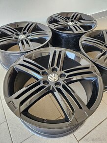 Orig. VW Golf R 5x112 19" - černé - 6