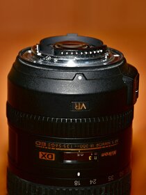 Nikon 18-200mm f/3,5-5,6G ED AF-S DX VR II - 6