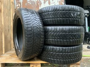 4ks 235/60/18 Pirelli 2018/107H/zimní pneu 5.8m - 6