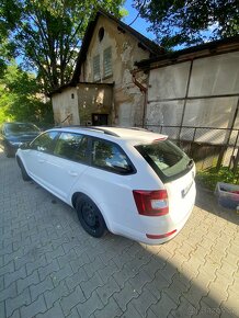 Škoda Octavia 3 - 1.6 tdi 77kw Elegance - 6