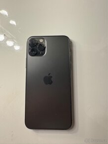 iPhone 11 Pro, 256GB Space Gray - 6