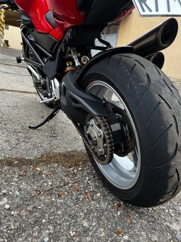 MV Agusta Brutale 910 - 6