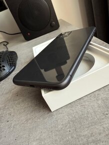 iPhone 11 128GB Black - 6