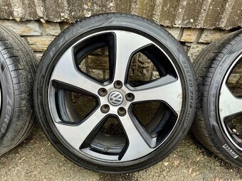 Originální Alu kola Volkswagen GTI 5x112 r18 letní pneu 5mm - 6