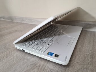 ▼Toshiba Satellite C55-A-1MW - 15,6" / i5-4200M / 4GB / SSD - 6