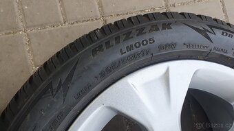 Zimní Sada Alu Kola 5x120 225/50 R17 BMW X1 - 6