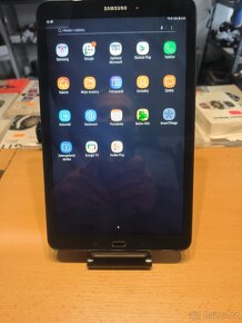 Tablet Samsung T585 - 6