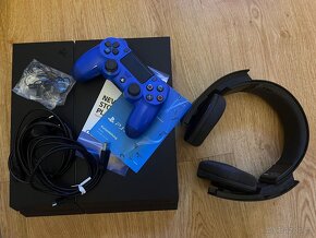 PS4 500GB - 6